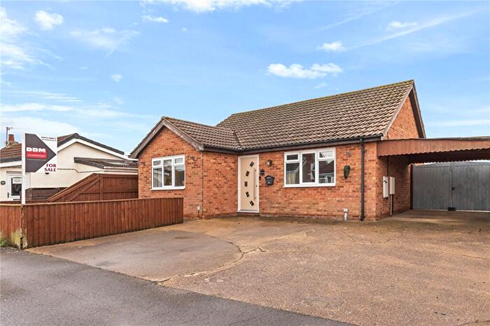 2 Bedroom Bungalow For Sale In The Field, Old Clee, Grimsby, Lincolnshire, DN32