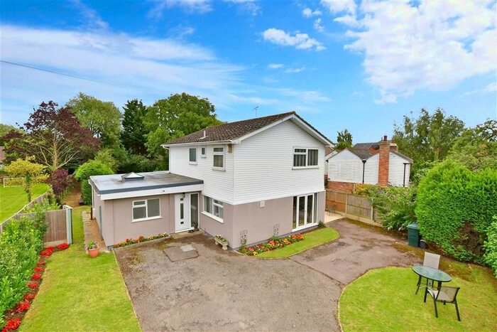 4 Bedroom Detached House For Sale In Front Road, Woodchurch, Ashford, Kent, TN26