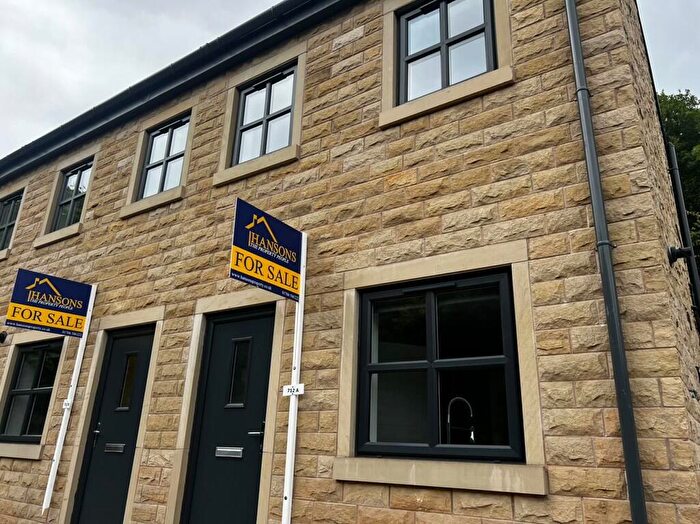 3 Bedroom End Of Terrace House For Sale In Burnley Road, Todmorden, OL14