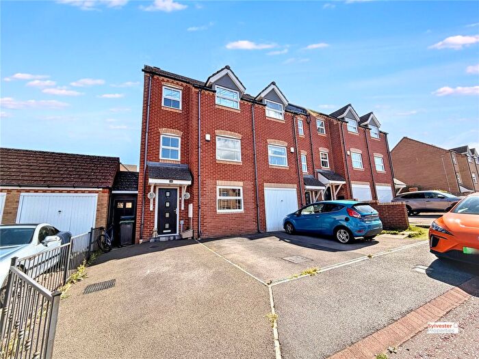 4 Bedroom End Of Terrace House For Sale In Sunset View, Dipton, County Durham, DH9