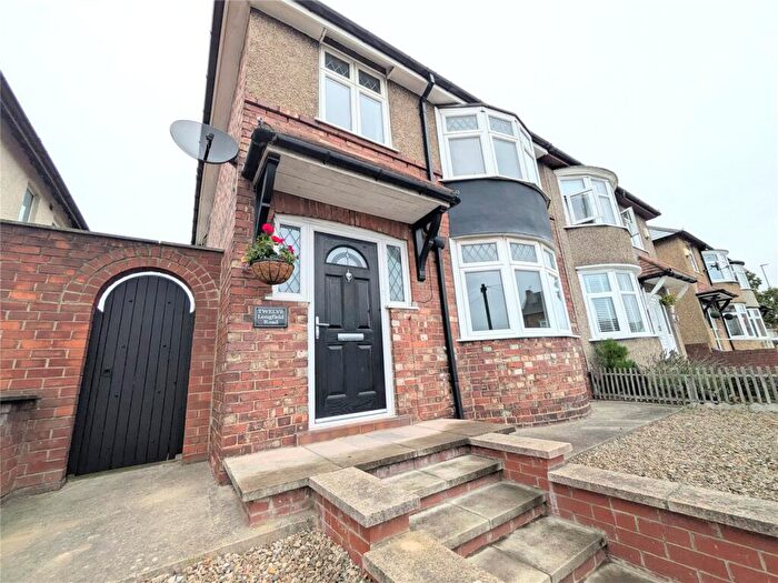 3 Bedroom Semi Detached House For Sale In Longfield Road, Darlington, Durham, DL3
