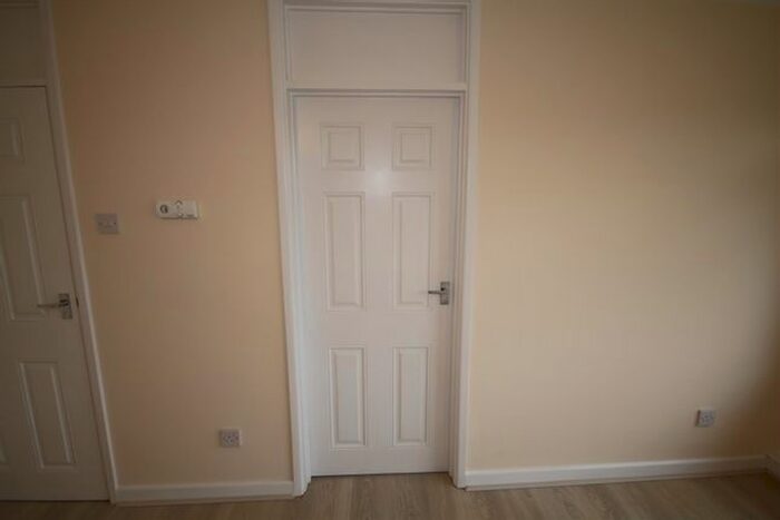 1 Bedroom Flat For Sale In Durovernum Court, Canterbury, CT1