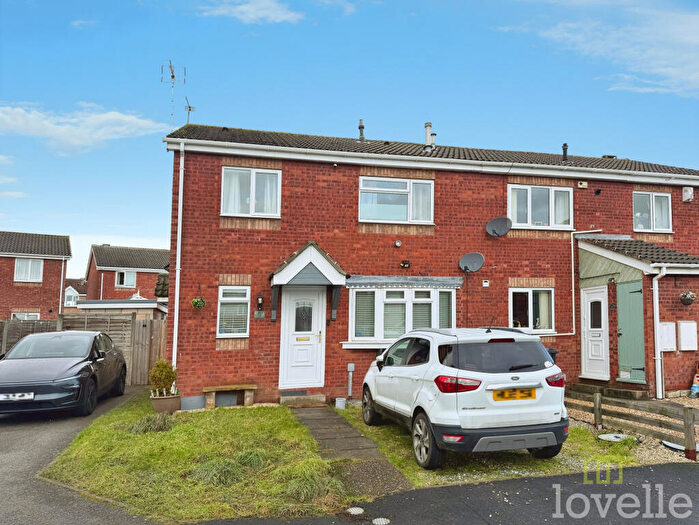2 Bedroom Terraced House For Sale In Laurel Close, Gainsborough, DN21