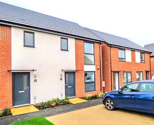3 Bedroom Semi-Detached House To Rent In Victoria Drive, Glebe Farm, Milton Keynes, MK17