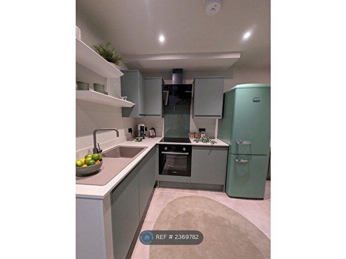 Studio To Rent In Raleigh Road, London, N8