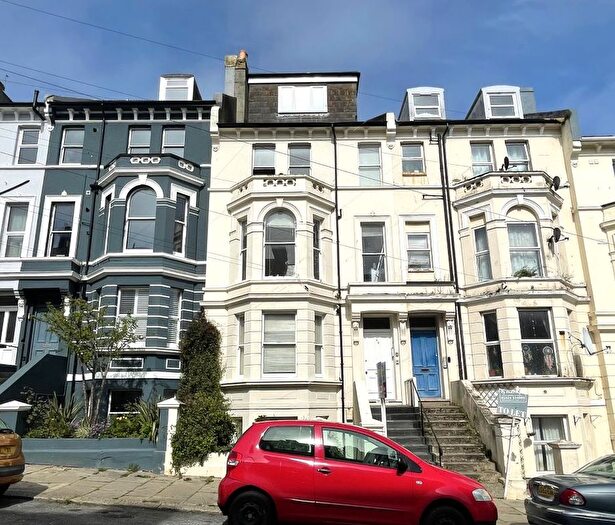 1 Bedroom Flat For Sale In Top Floor Flat, Carisbrooke Road, St Leonards-On-Sea, TN38