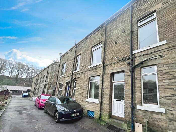2 Bedroom Terraced House For Sale In East View, Mytholmroyd, Hebden Bridge, West Yorkshire, HX7