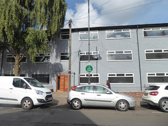 2 Bedroom Flat To Rent In Lark Lane, Liverpool, Merseyside, L17