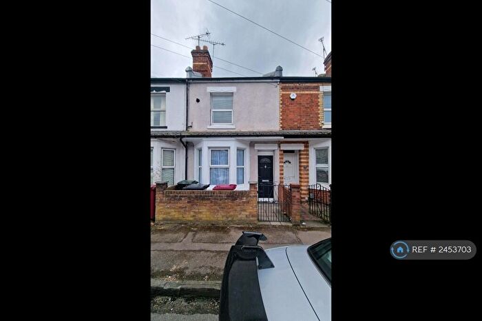 3 Bedroom Terraced House To Rent In Queens Road, Caversham, Reading, RG4