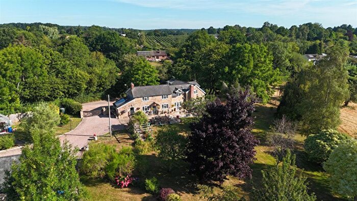 5 Bedroom Detached House For Sale In Kilcot, Newent, GL18