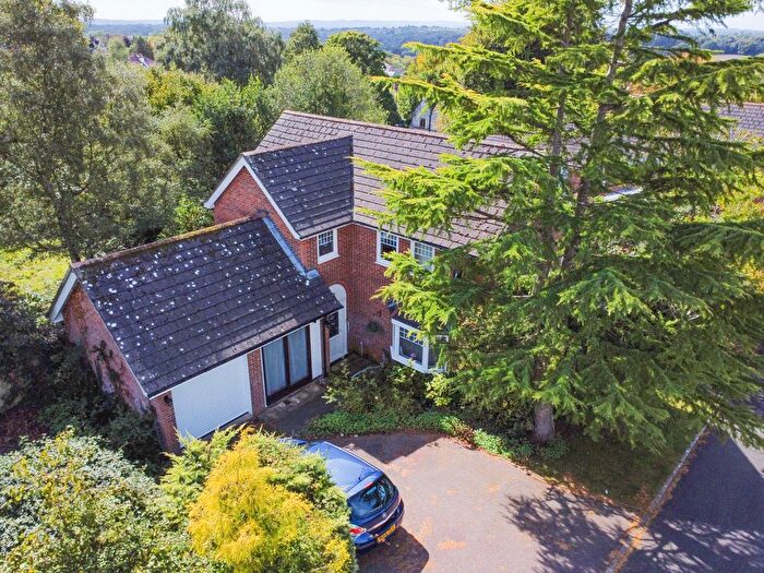 4 Bedroom Detached House For Sale In Nursery Field, Buxted, TN22
