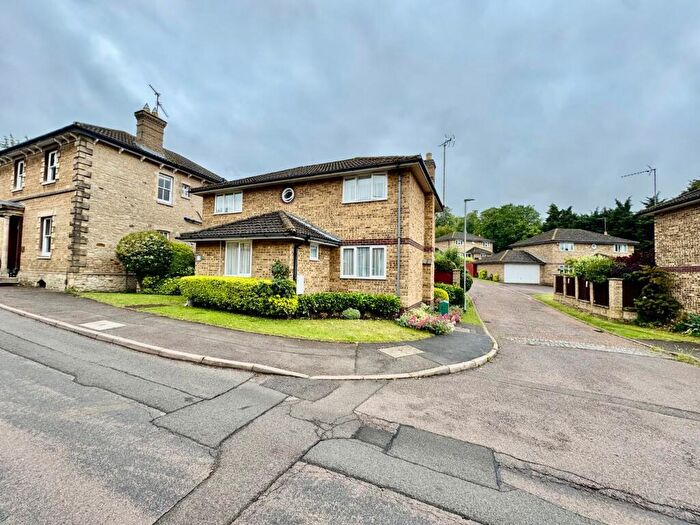 4 Bedroom Detached House For Sale In Thorpe Street, Raunds, Wellingborough, NN9