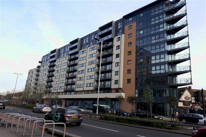2 Bedroom Flat To Rent In Perth Road, Ilford, IG2