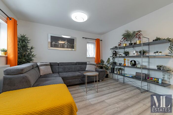 1 Bedroom Flat For Sale In Mitchellbrook Way, Neasden, NW10