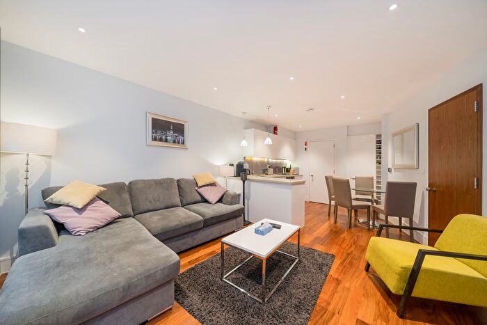 2 Bedroom Flat To Rent In Lovat Lane, London, EC3R
