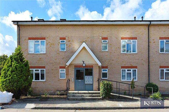 2 Bedroom Apartment For Sale In Yellowpine Way, Chigwell, Essex, IG7