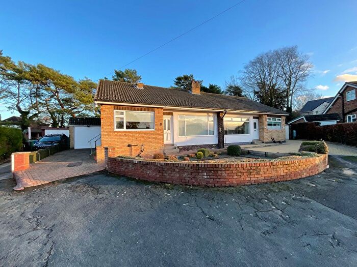 2 Bedroom Semi Detached Bungalow For Sale In Southgate, Scarborough, YO12