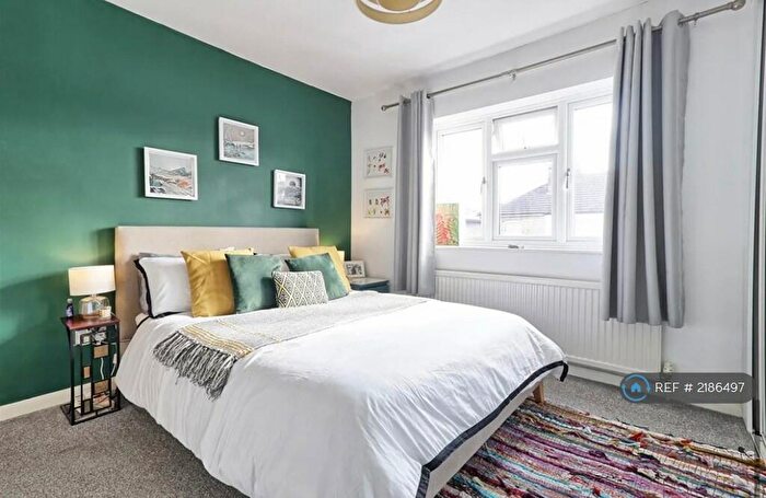 2 Bedroom Semi-Detached House To Rent In Richmond Road, London, RM1