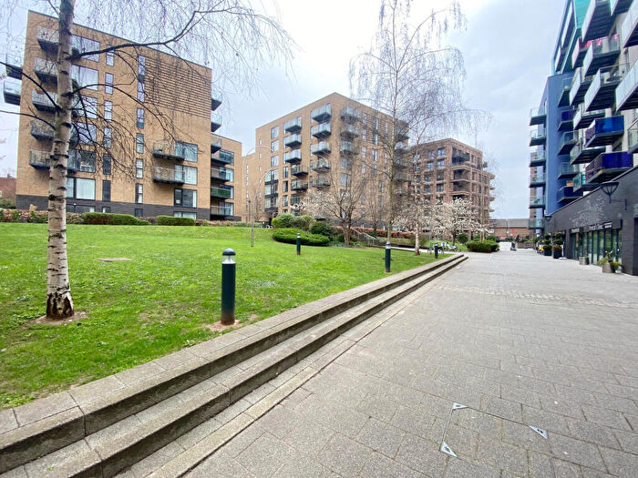 Apartment To Rent In Hester House, London, SE13