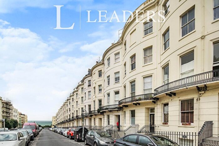 2 Bedroom Flat To Rent In Brunswick Place, Hove, BN3