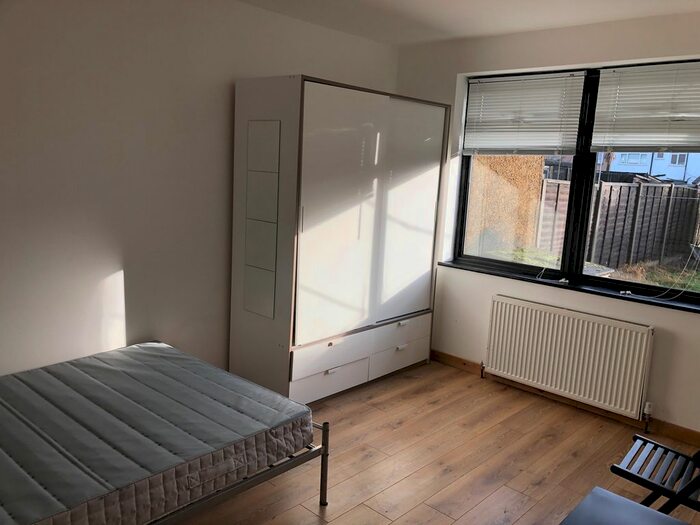 Studio To Rent In Church Lane, Kingsbury NW9
