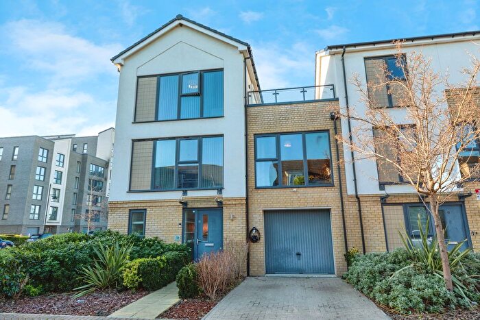 5 Bedroom End Terrace House For Sale In Samphire Way, St. Mary Island, Chatham, ME4