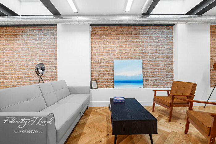 3 Bedroom Flat For Sale In Hatton Garden, London, EC1N