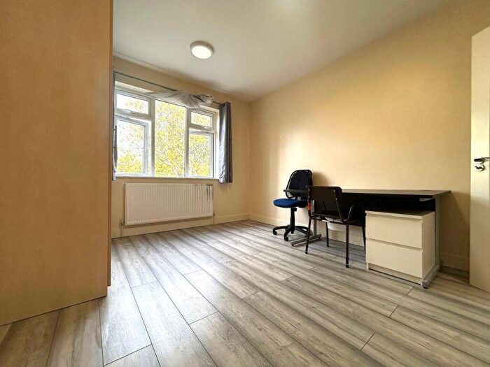 1 Bedroom Flat To Rent In Wellesley Road, Harrow, HA1