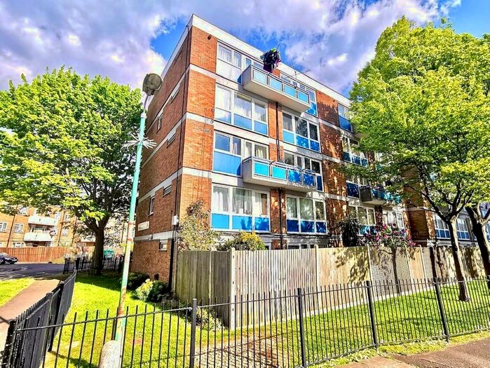 4 Bedroom Apartment To Rent In Sedgley Close, Southsea, PO5