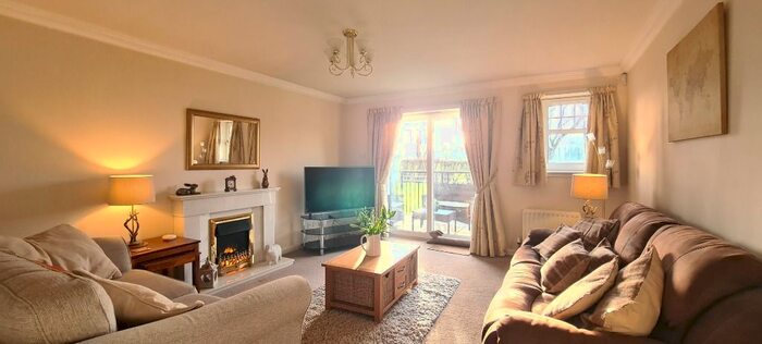 2 Bedroom Flat To Rent In Hazelden Park, Muirend, Glasgow, G44