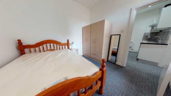 1 Bedroom Flat To Rent In Hyde Park Road, Hyde Park, Leeds, LS6