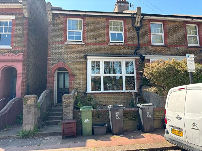 1 Bedroom Flat To Rent In Inwood Crescent, Brighton, BN1