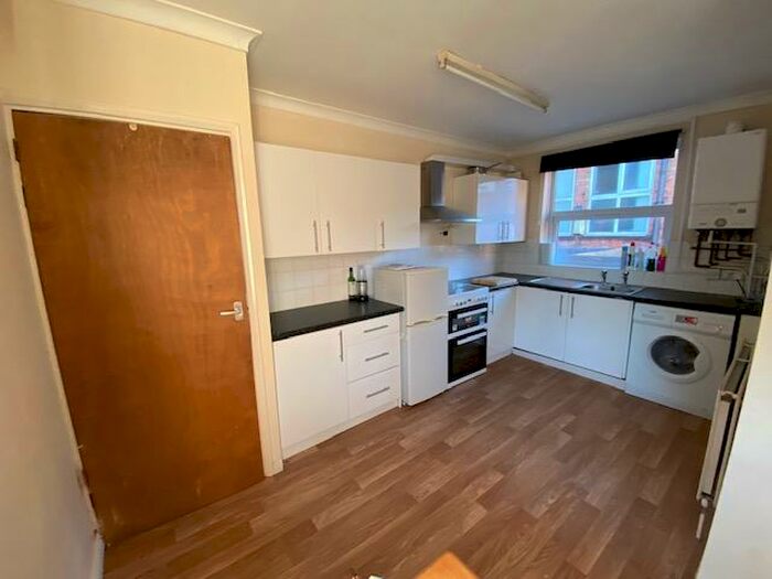 Studio To Rent In Cradock Street, Loughborough, LE11
