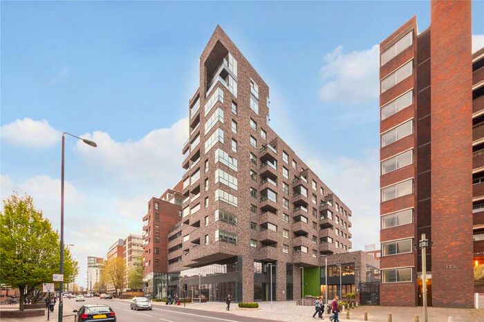 2 Bedroom Flat To Rent In London Square, Upper Richmond Road, SW15