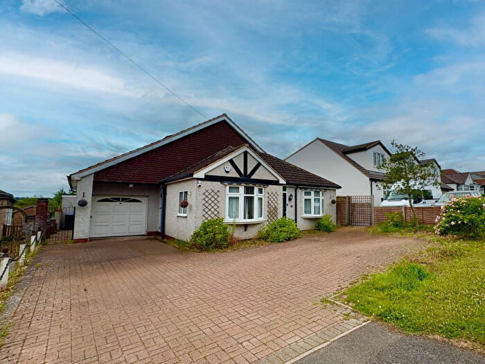 4 Bedroom Detached Bungalow For Sale In Crick Road, Rugby, Warwickshire, CV21