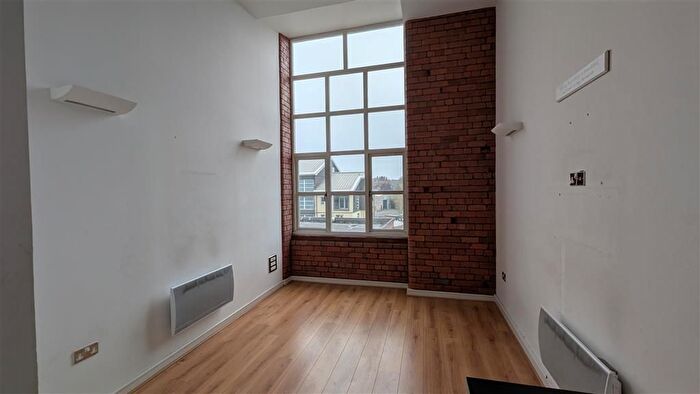 1 Bedroom Flat For Sale In Heritage Way, Wigan, WN3