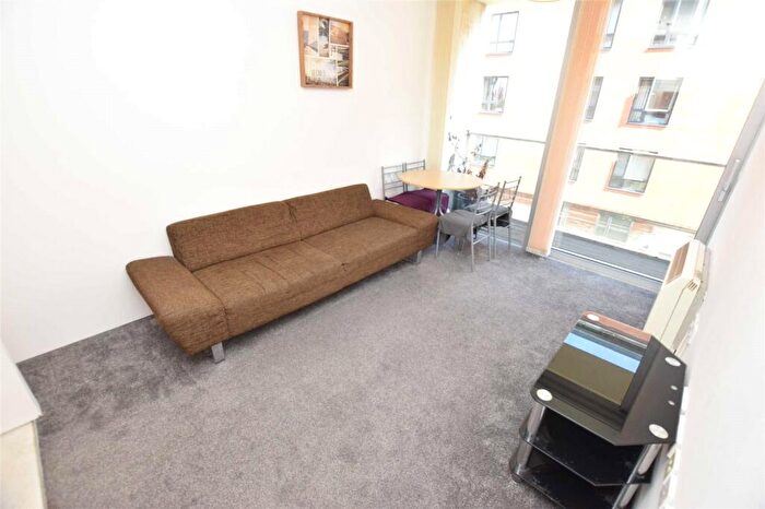 1 Bedroom Flat To Rent In Timber Wharf, Worsley Street, Castlefield, Manchester, M15
