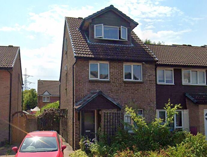 2 Bedroom Flat To Rent In Sutherland Drive, London, SW19