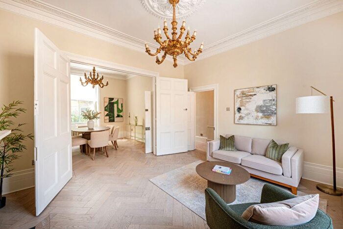 6 Bedroom Terraced House For Sale In King's Cross Road, London, WC1X