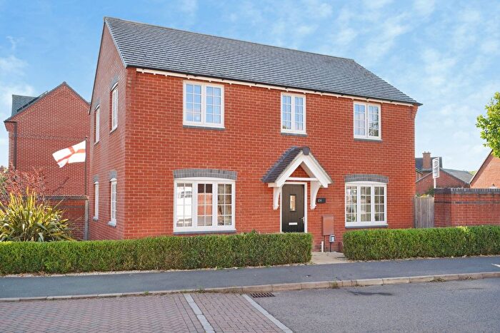4 Bedroom Detached House For Sale In Mill Hill Wood Way, Ibstock, Leicestershire, LE67