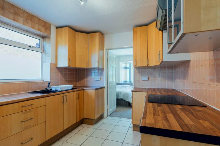 6 Bedroom Flat To Rent In Holywell Drive, Loughborough LE11