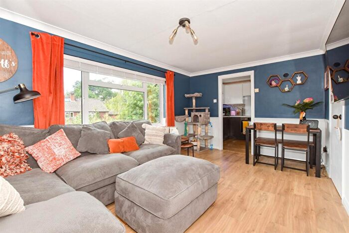 2 Bedroom Maisonette For Sale In Hullmead, Shamley Green, Guildford, Surrey, GU5