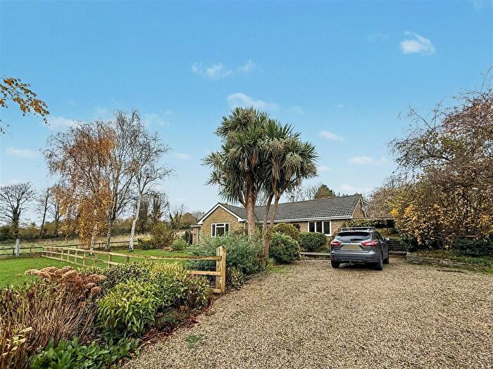 3 Bedroom Detached Bungalow To Rent In Duck Street, Bridport, DT6