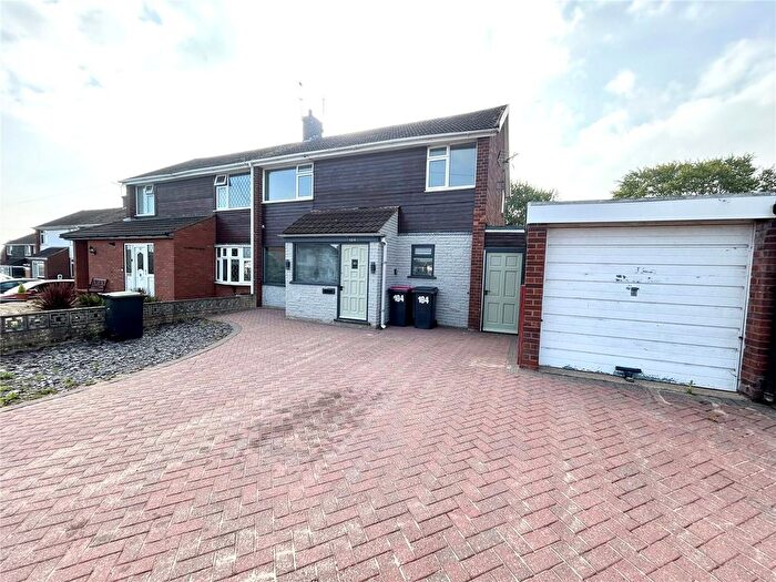 3 Bedroom Semi-Detached House For Sale In Lister Road, Atherstone, Warwickshire, CV9