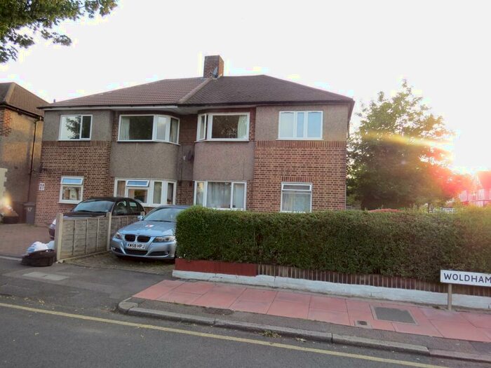 2 Bedroom Maisonette To Rent In Woldham Road, Bromley, Kent, BR2