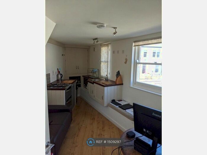 1 Bedroom Maisonette To Rent In Hertford Street, Cambridge, CB4
