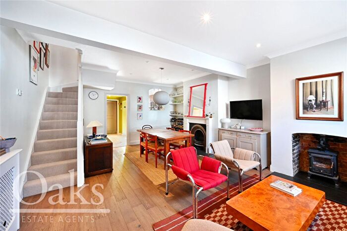 3 Bedroom Semi Detached House For Sale In Hastings Road, Addiscombe, CR0