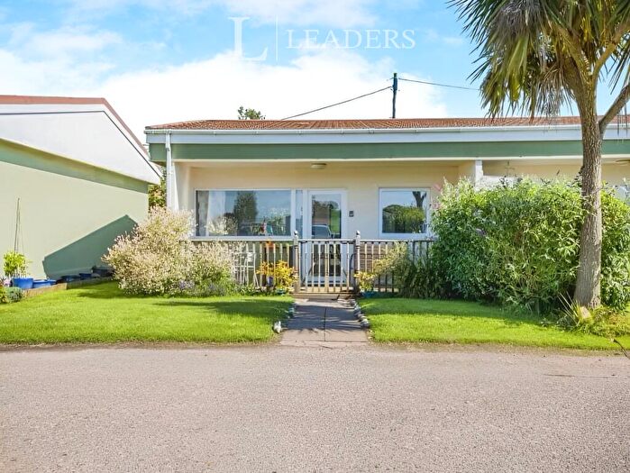2 Bedroom Bungalow To Rent In Rainbows End, Mill Lane, NR12