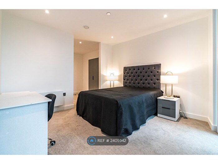 2 Bedroom Flat To Rent In Blade Tower, Manchester, M15