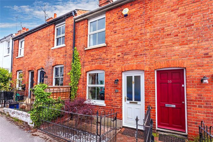 2 Bedroom Terraced House For Sale In Brook Street, Twyford, Berkshire, RG10